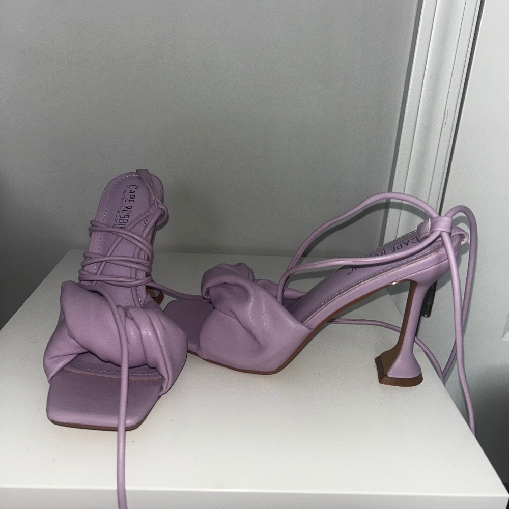 Cape Robbin Heels